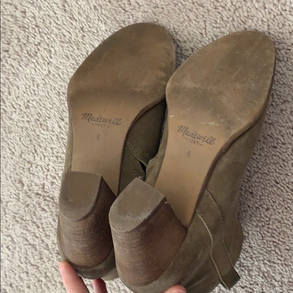 Madewell Billie Boot in Green Suede - Picture 4 of 6